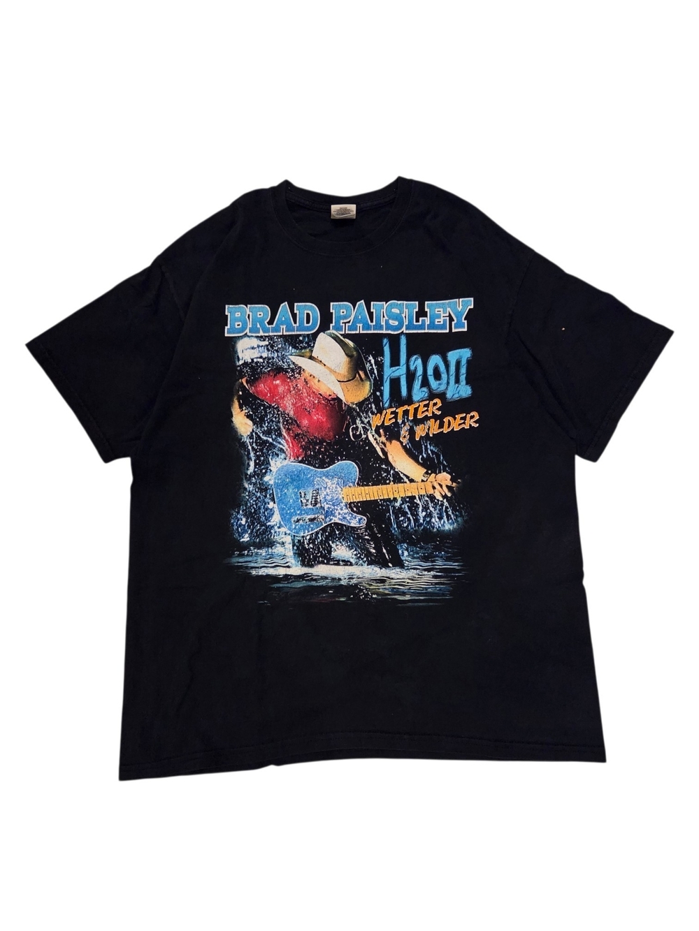 Vintage Gildan Black Brad Paisley H2OII Graphic Tee with Blue Guitar Print